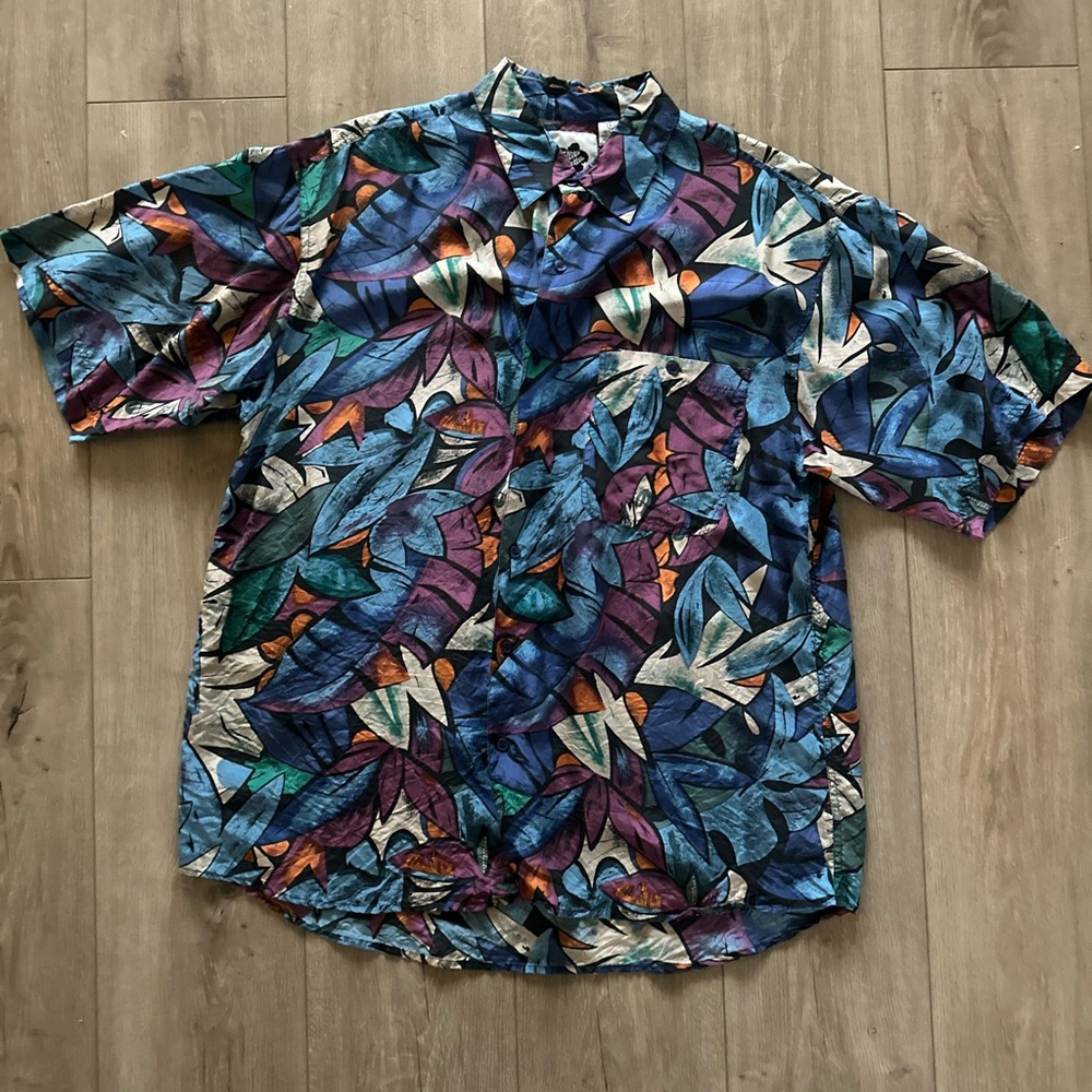 Hilo Hattie Hawaiian 100% Silk‎ Shirt Mens Size L Short Sleeve Floral Print